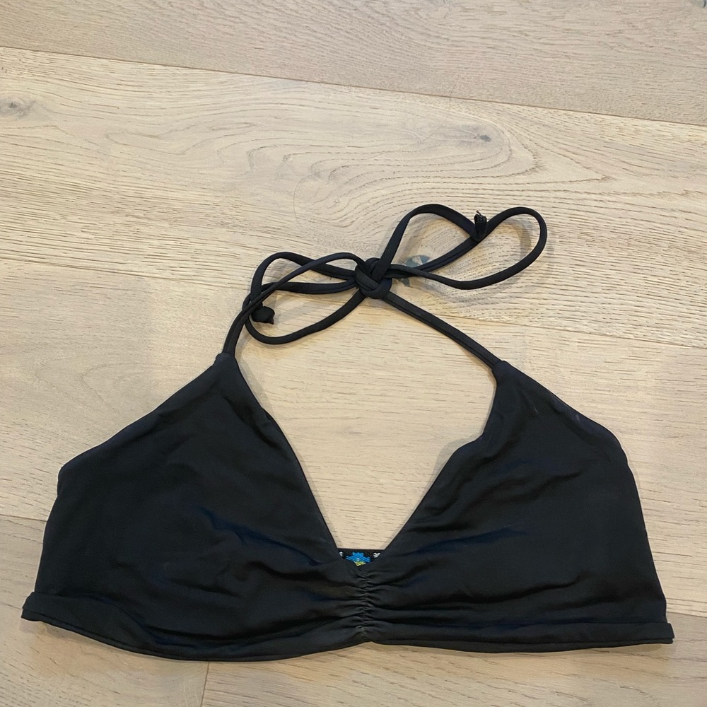 L space black bikini top